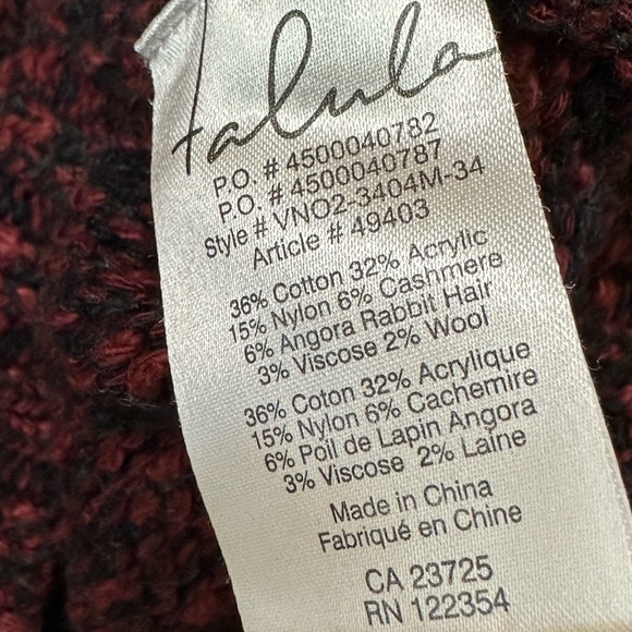 Talula Long Sleeve Cropped Sweater Size Small - Picture 4 of 5